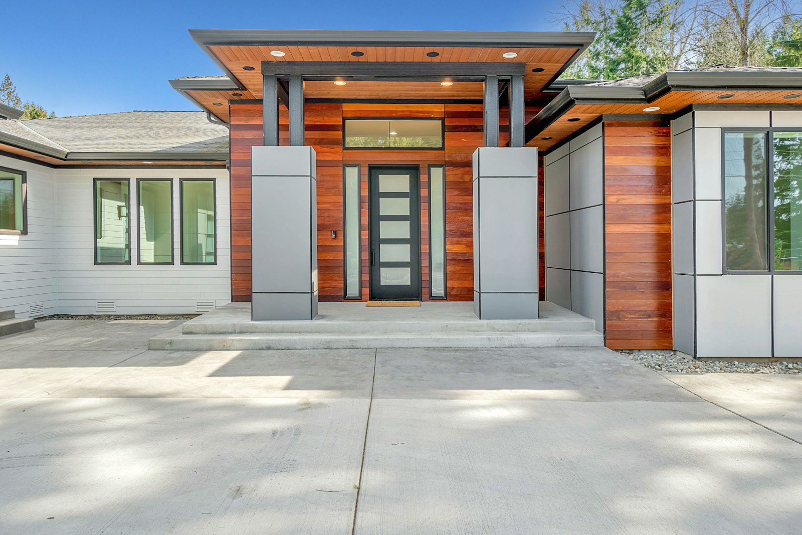 The Complete Guide to Siding for BC Buildings